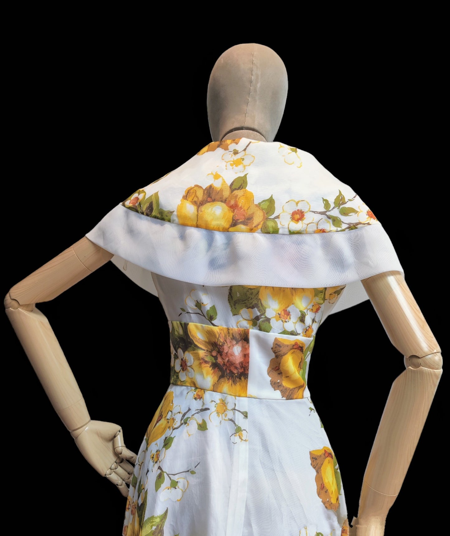 Amazing yellow and white vintage summer dress with cape like collar.