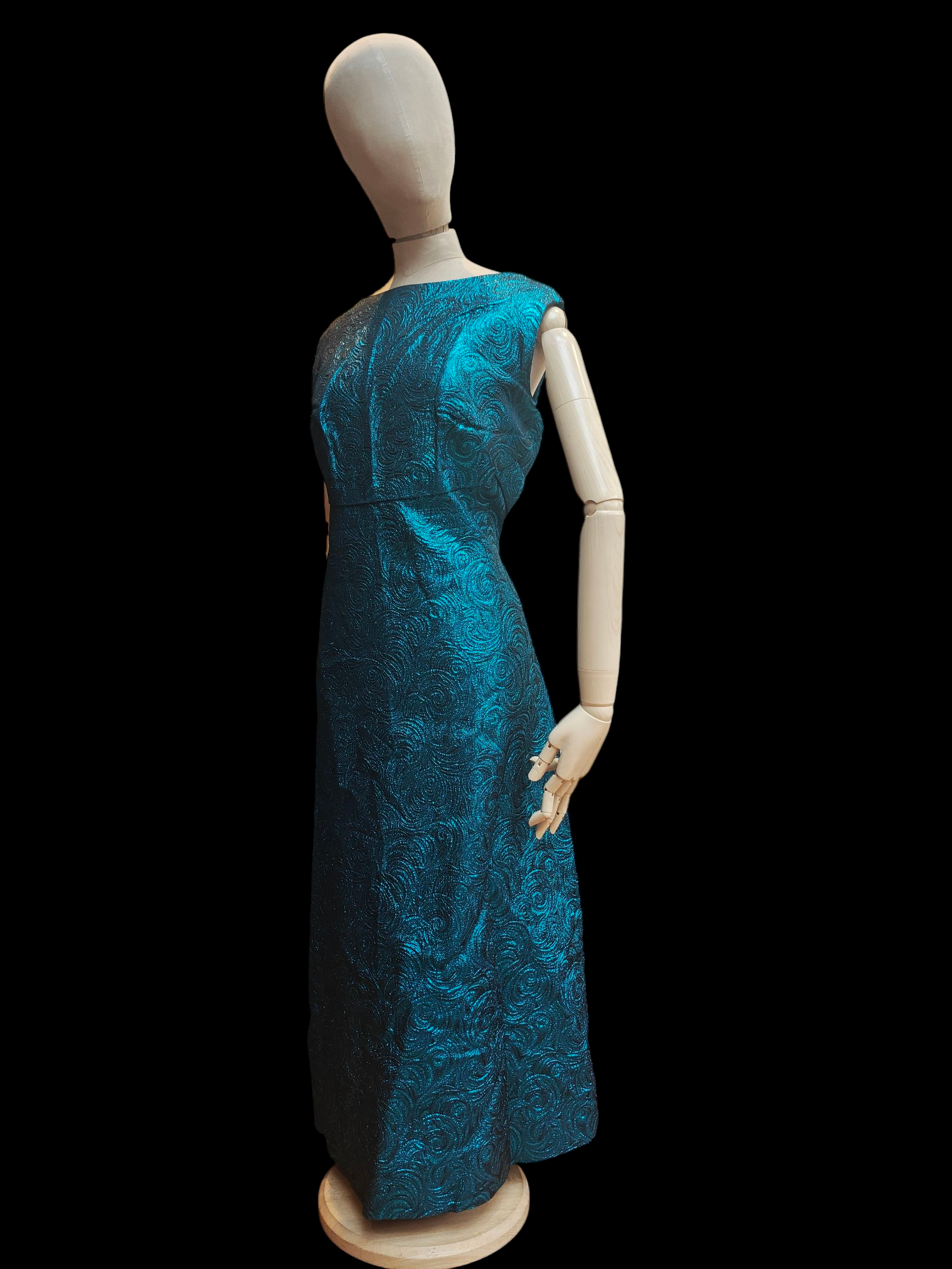 Plus size vintage lurex dress in blue