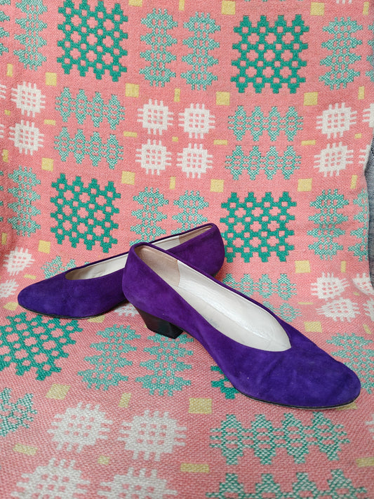 Purple suede 80's court shoes