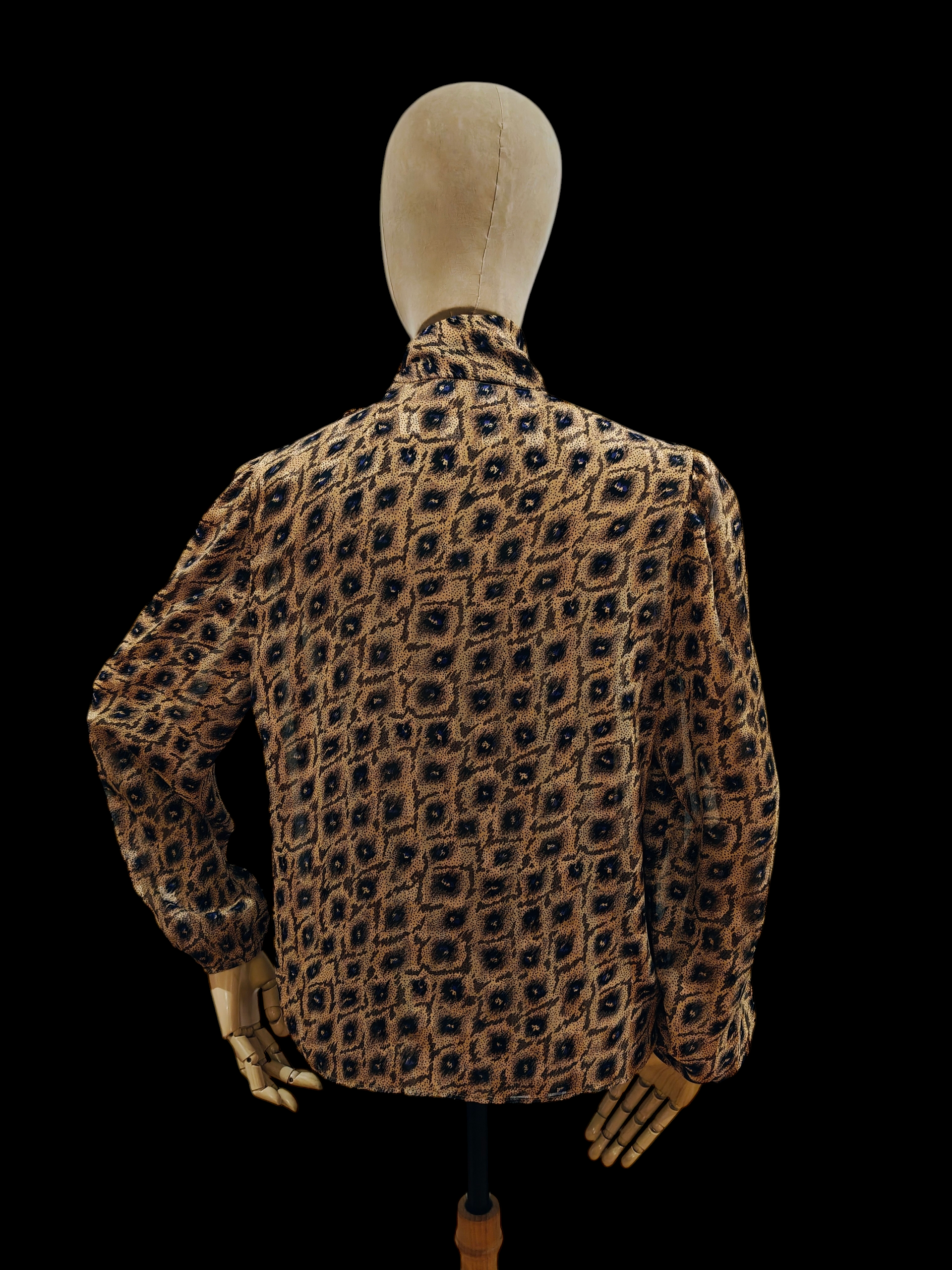 Pussy bow ladies vintage shirt