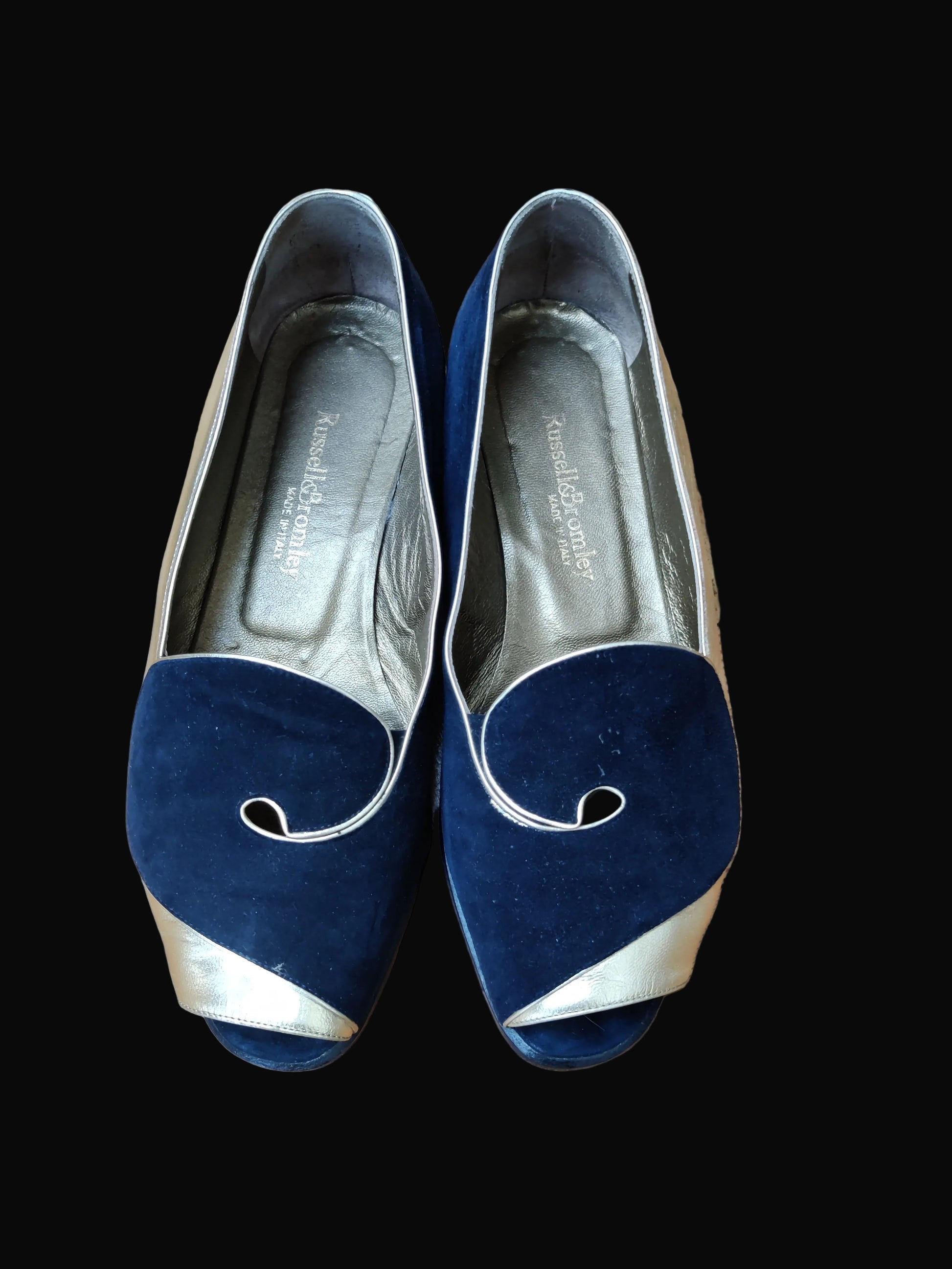 Stunning gold and navy Russell & Bromley flat shoes size 4.5