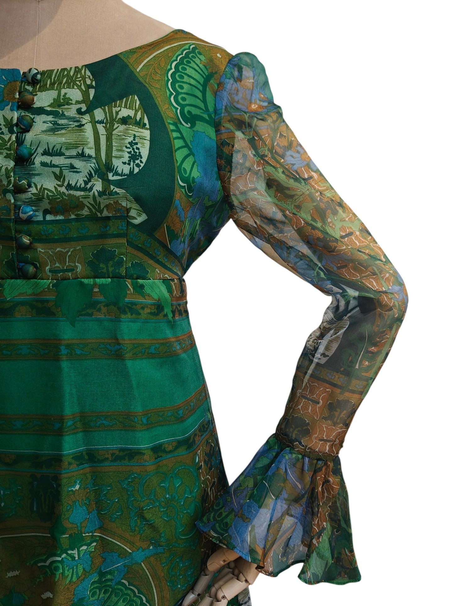 Stunning vintage maxi dress with green woodland scene print