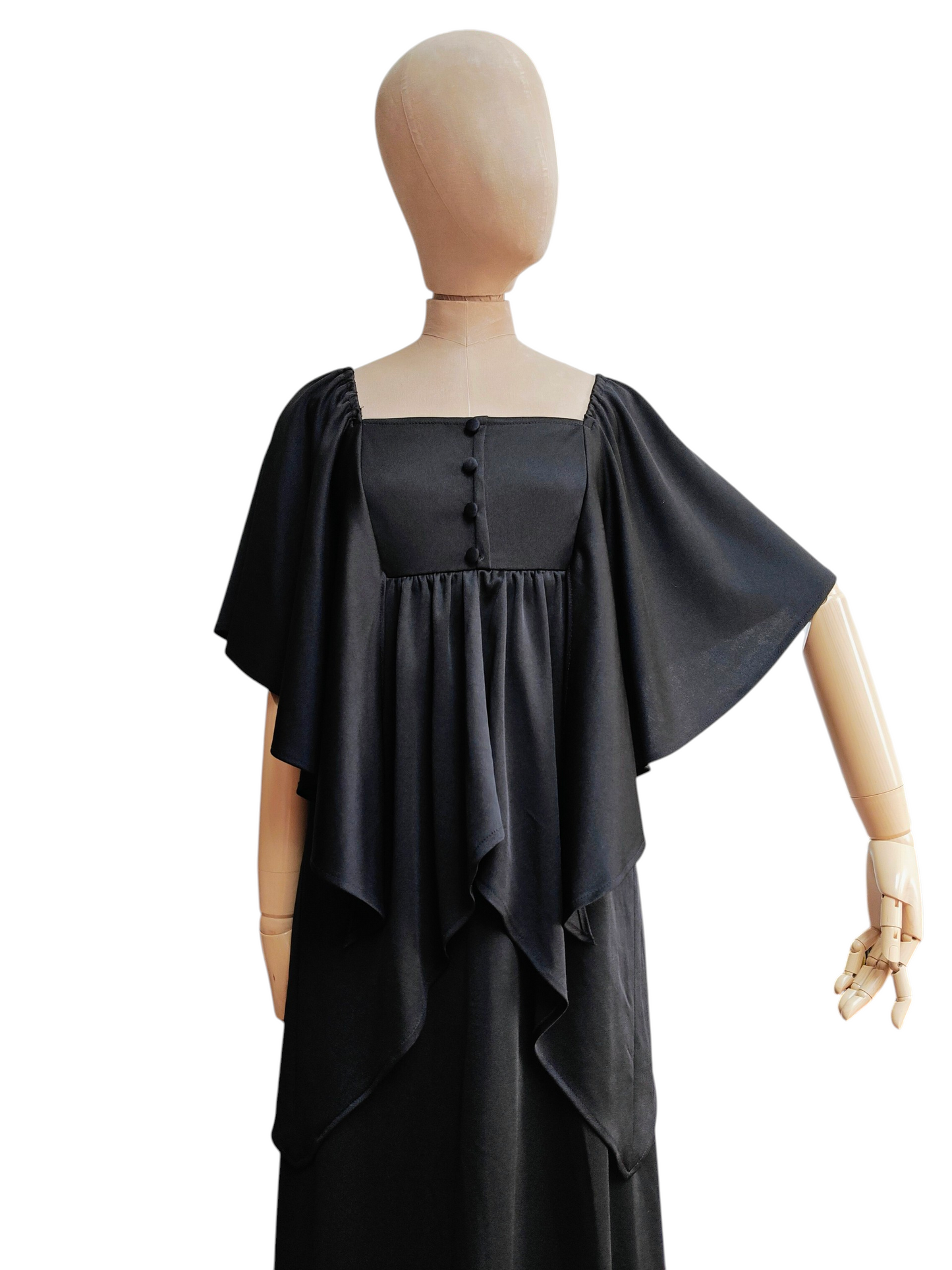 Super romantic vintage maxi in black