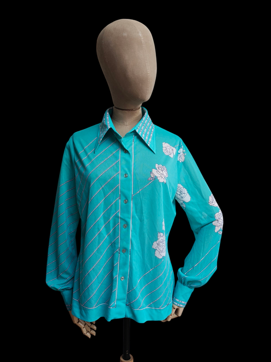 Turquoise dagger collar shirt