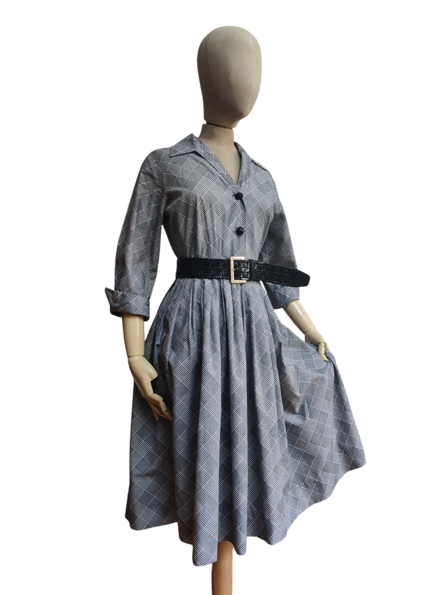 Vintage dress with half length sleeves