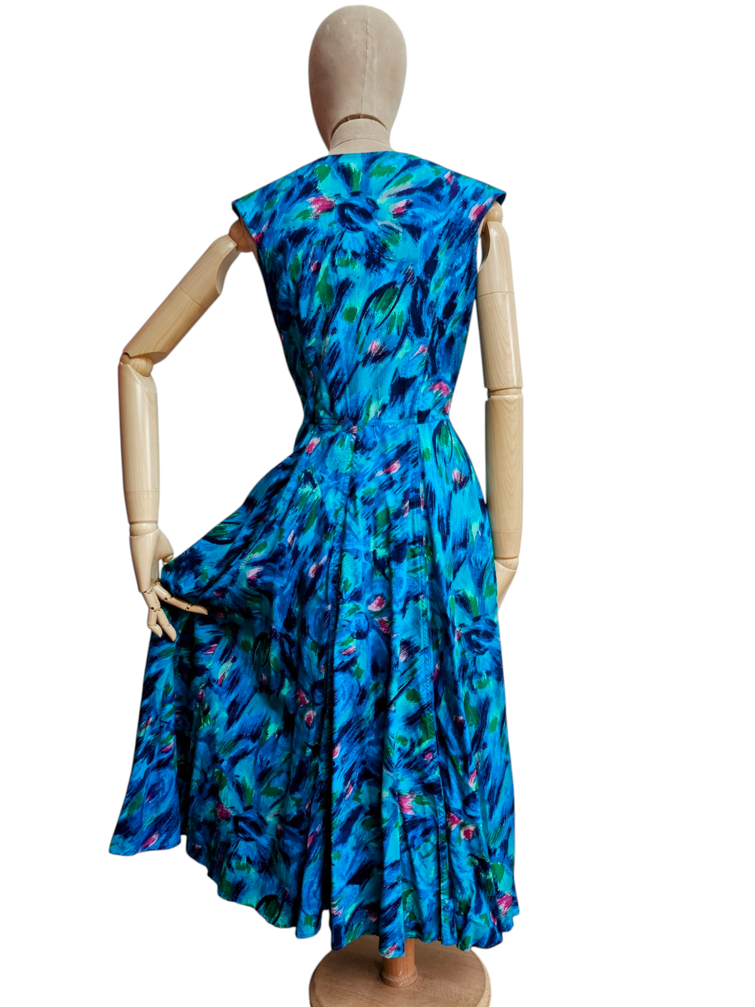 Vintage sleeveless midi dress in blue