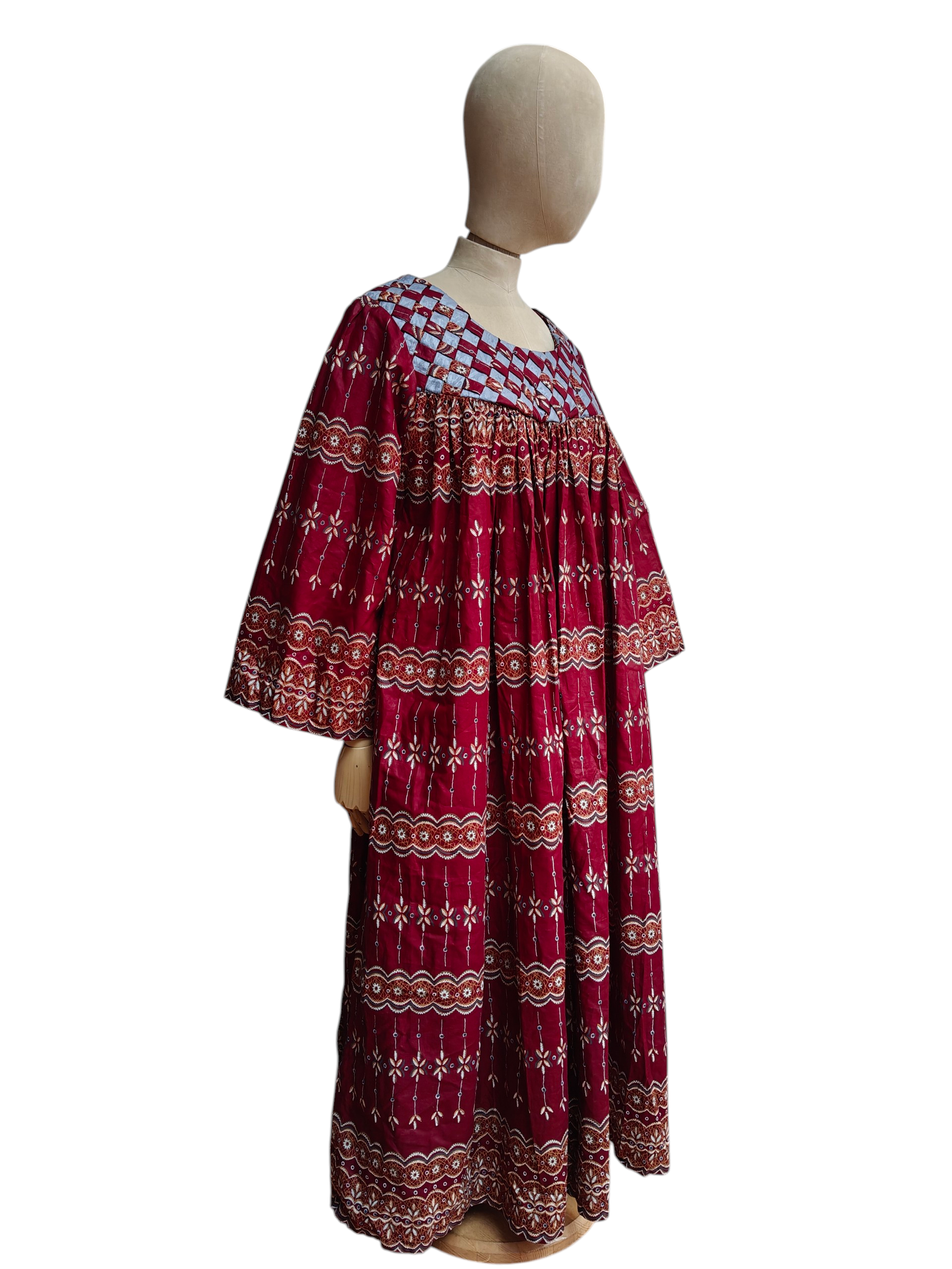 Vintage smock dress with wide sleeves