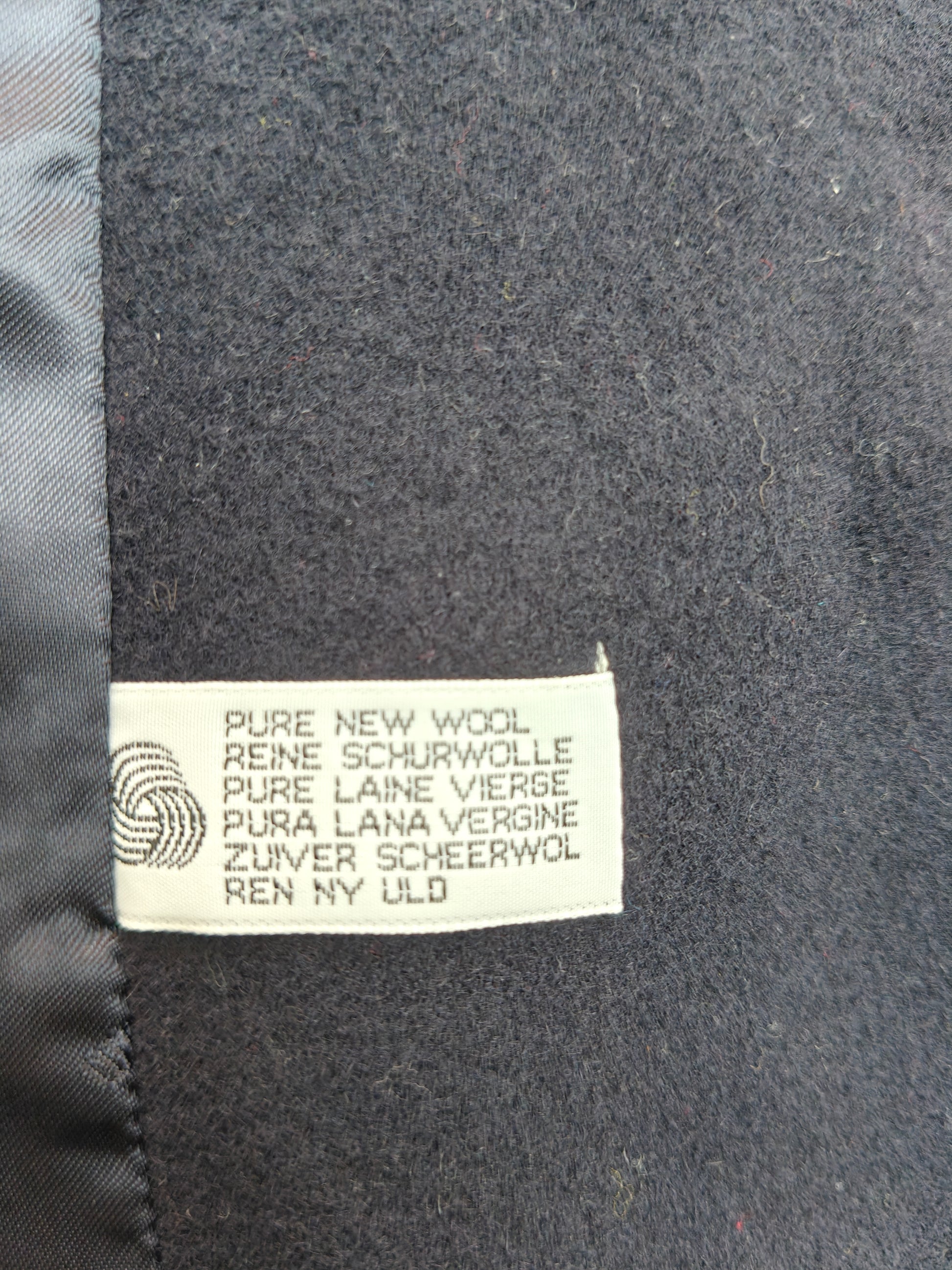 pure new wool label