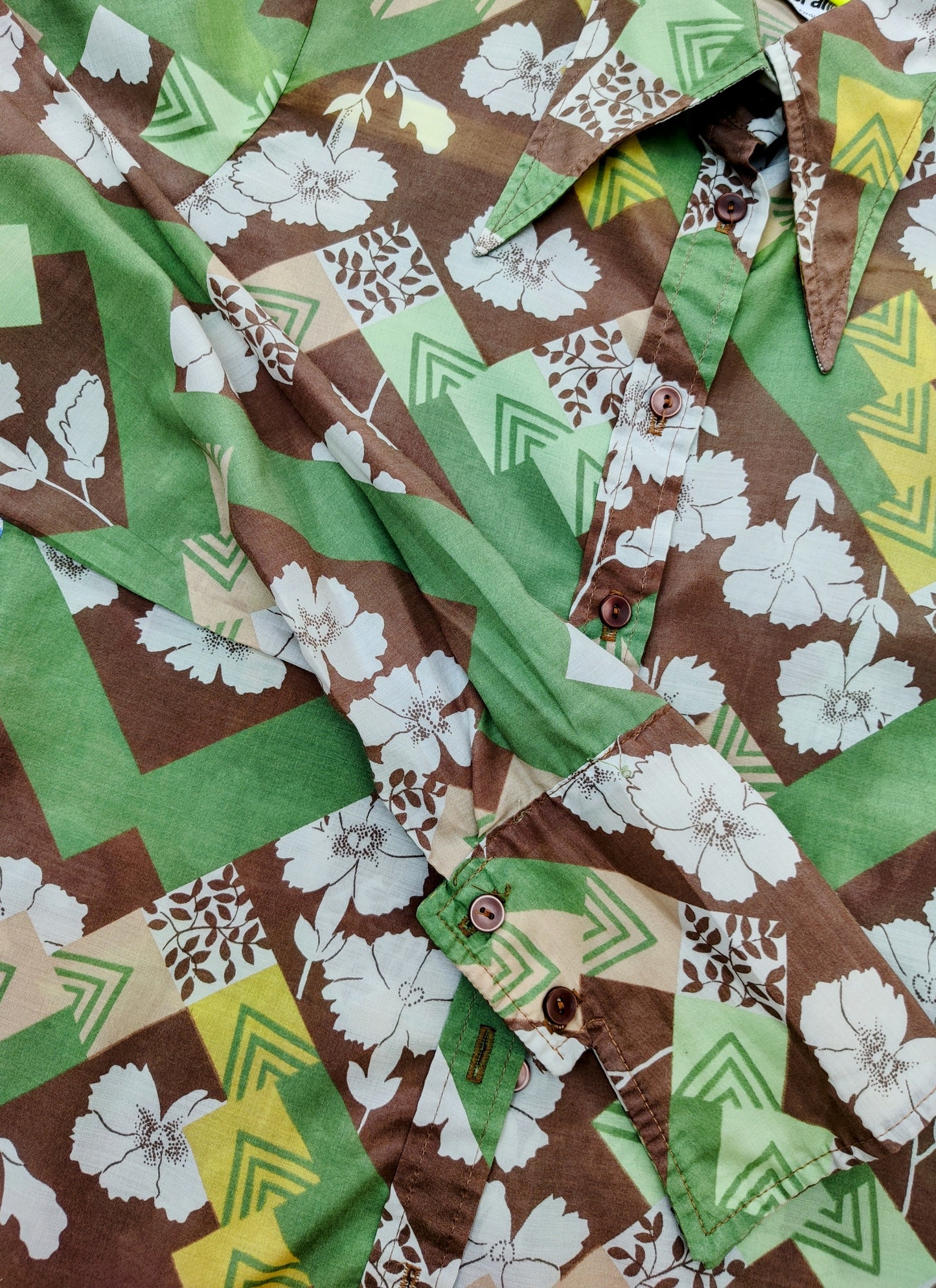 Awesome 70s print in green, brown and yellow 