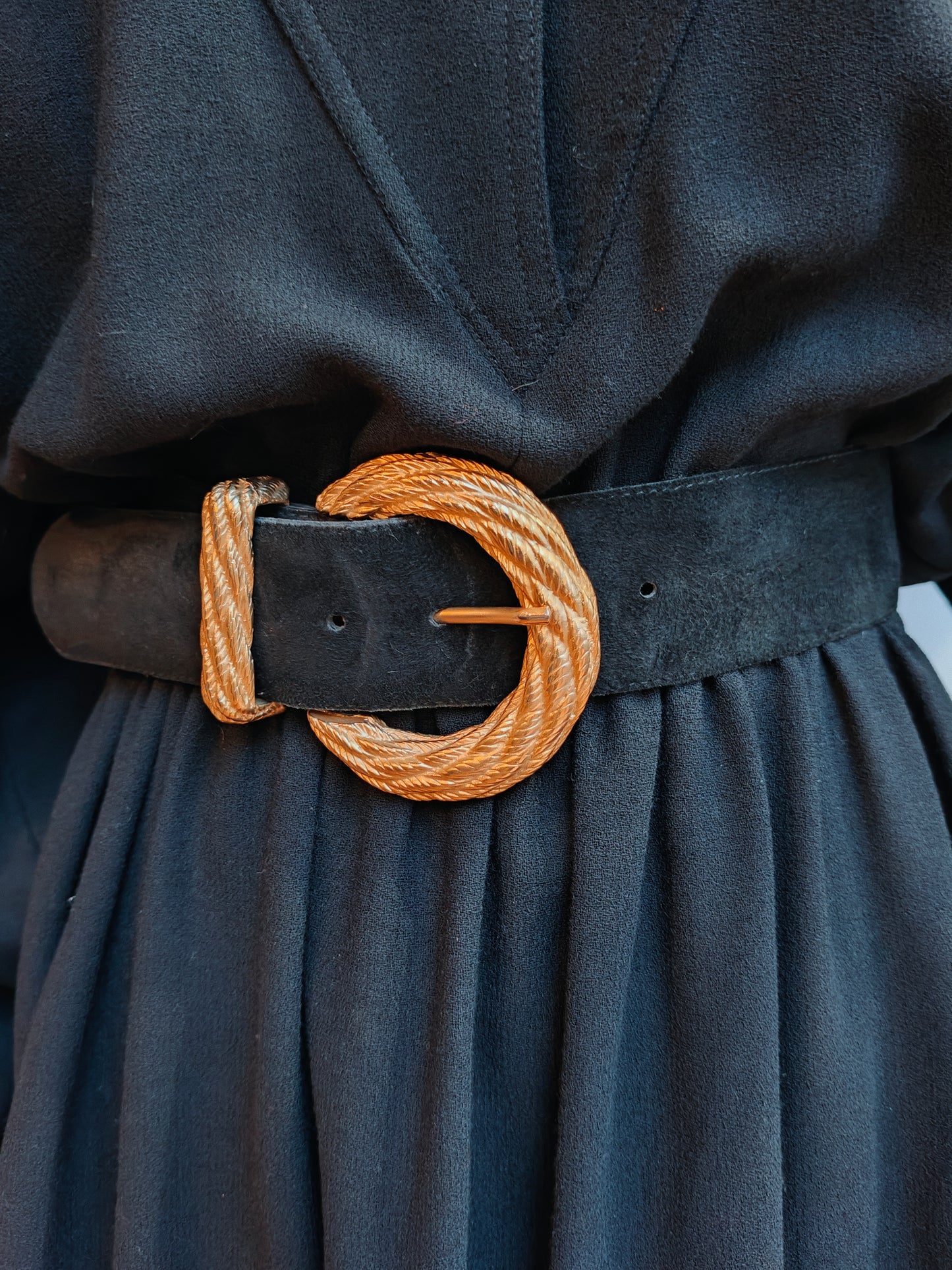 Black leather vintage Windsmoor belt with chunky gold buckle