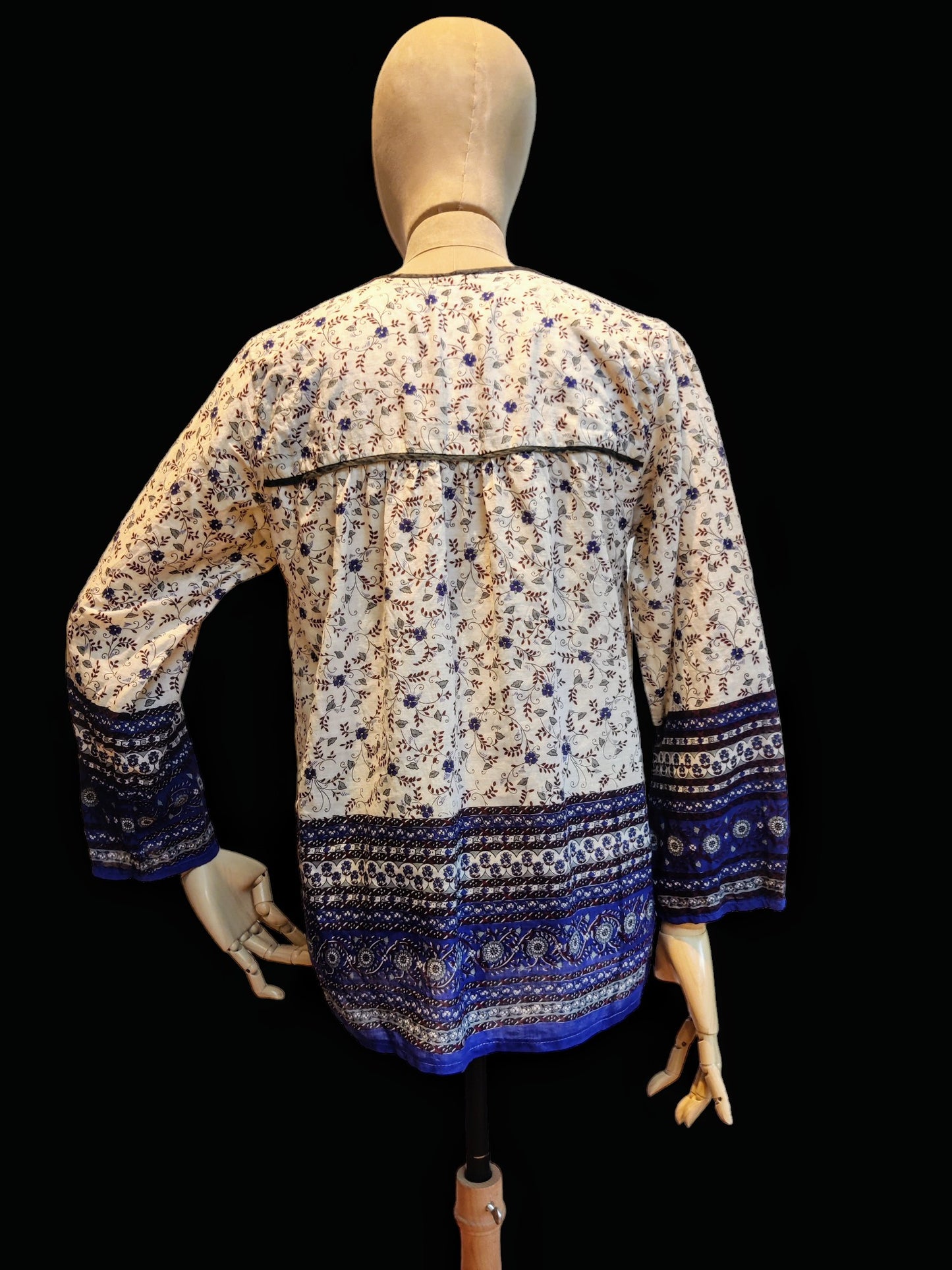 Indian vintage boho top in blue and cream