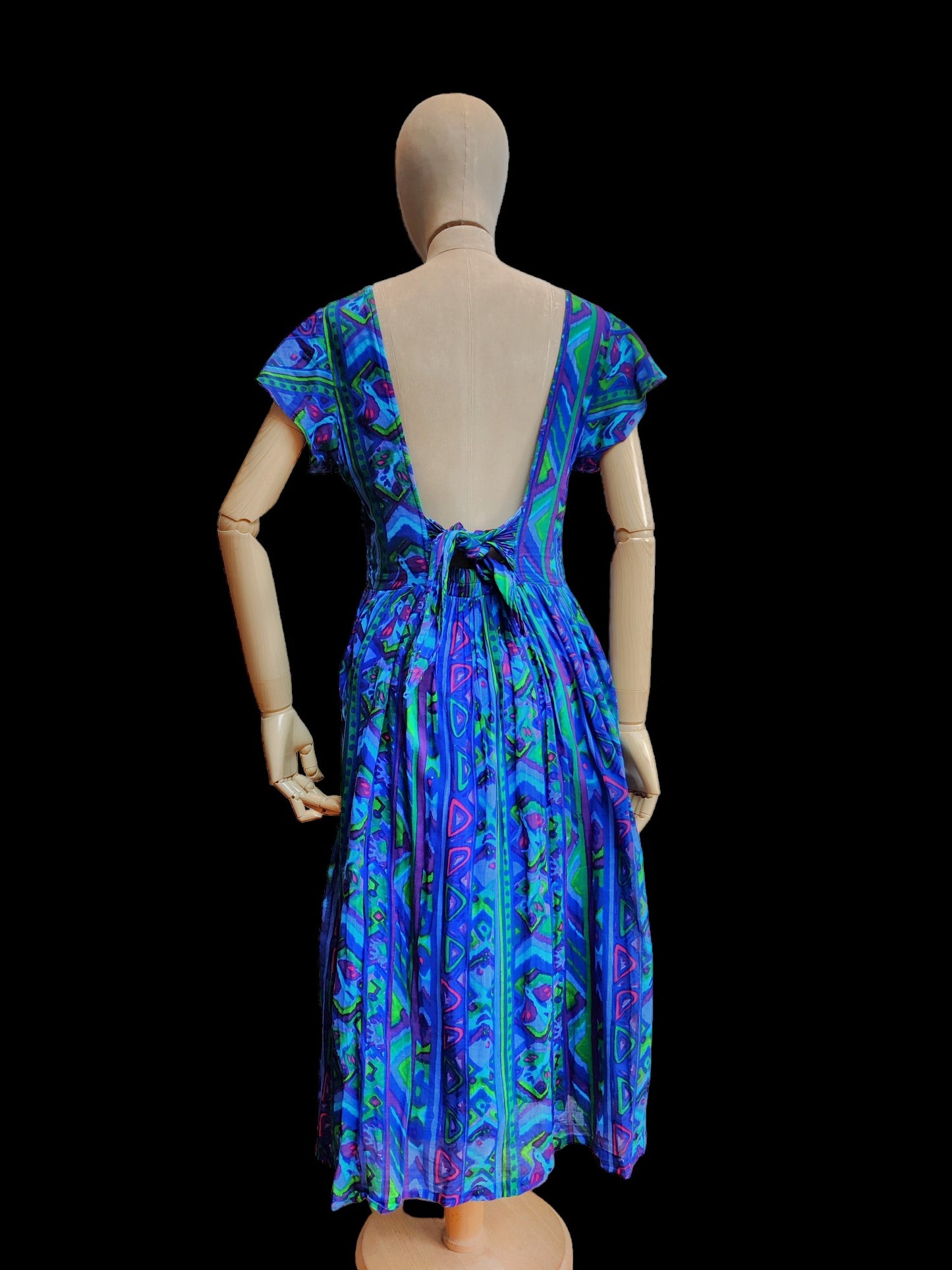 Stunning vintage Phool midi summer dress with low back. Size 10/12.