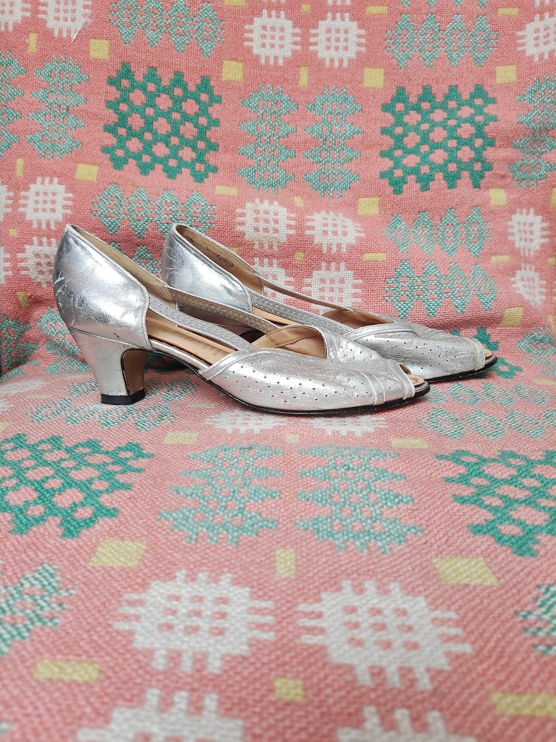silver vintage heeled shoes