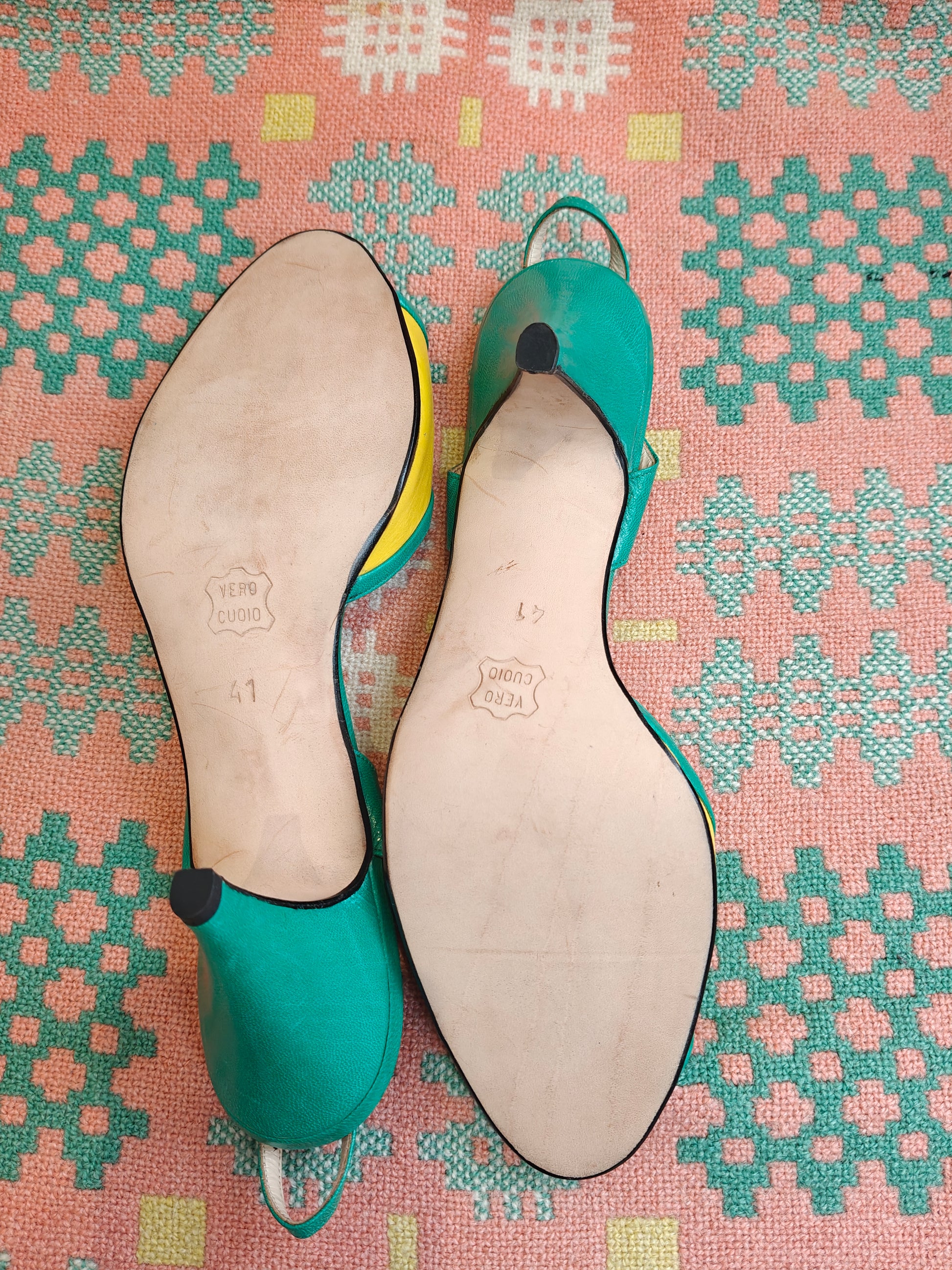 size 7 vintage heels with peep toe