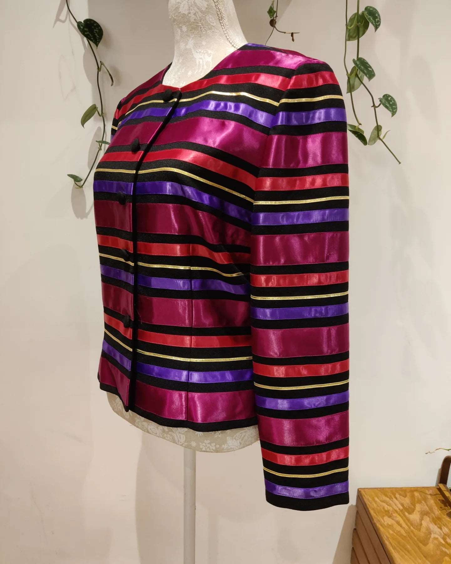 Rainbow 1980s striped jacket. Size 10-12