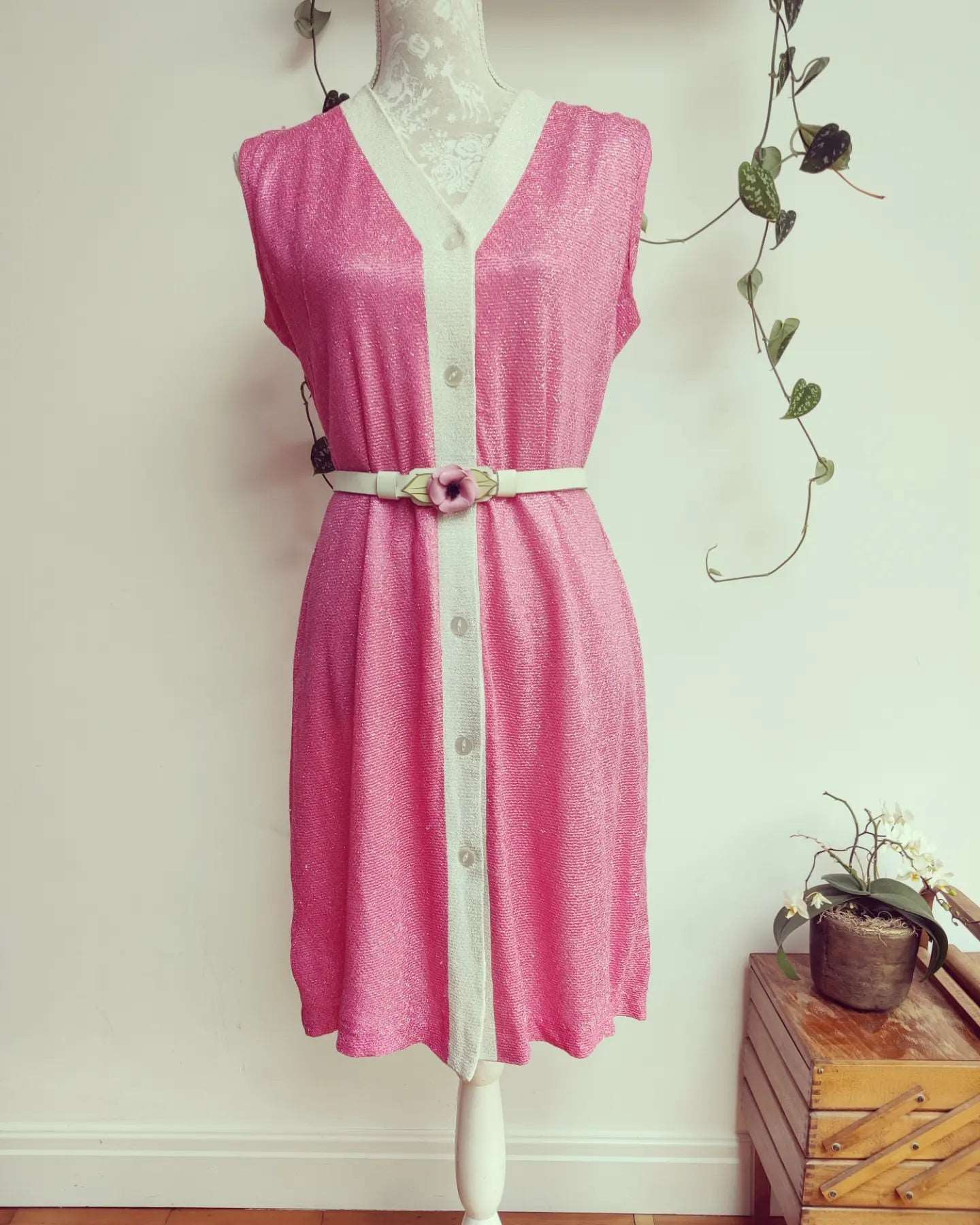 pink and white 60s lurex dress