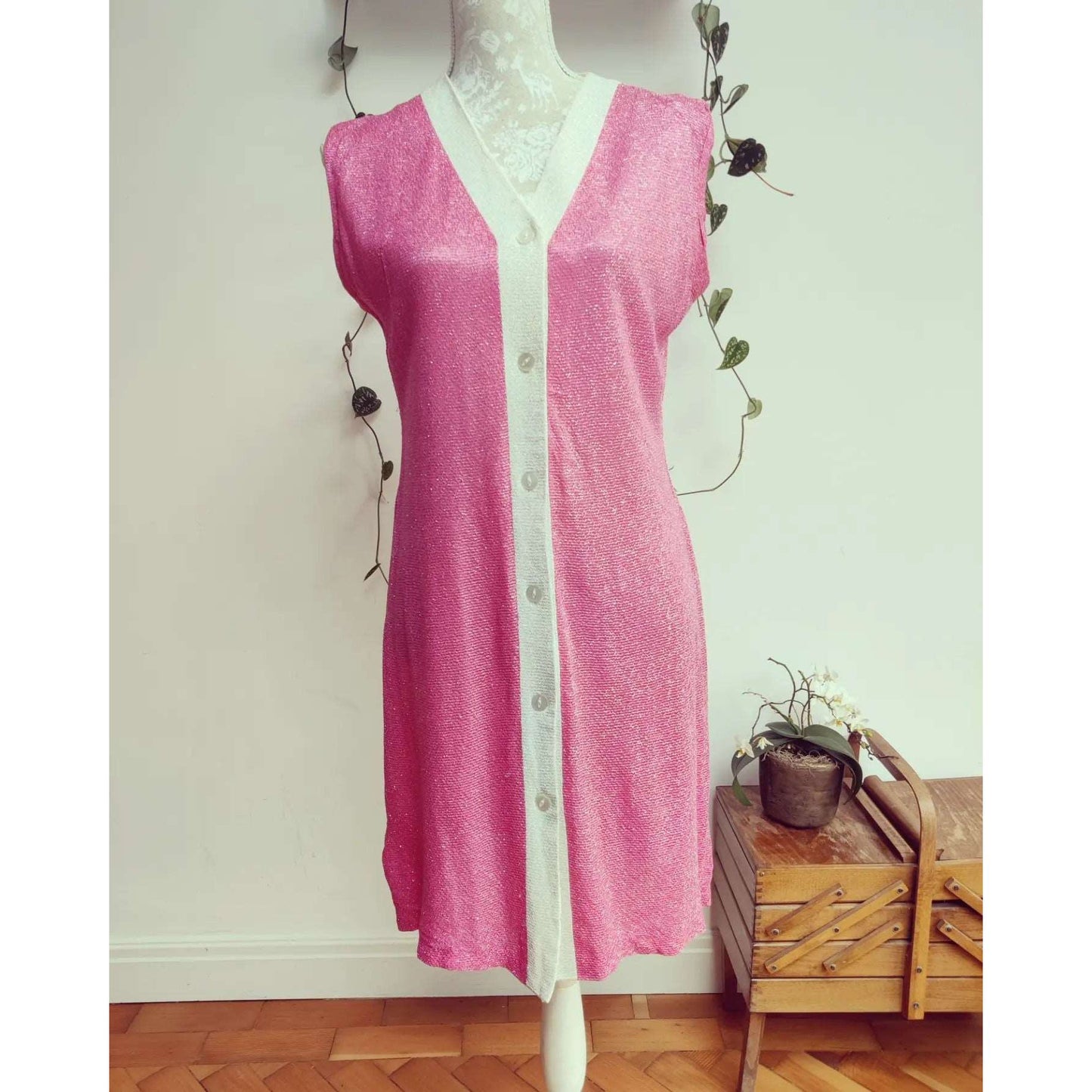 stunning modette pink and white dress. size 12.