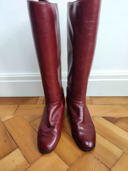 Vintage Bally boots size 4.
