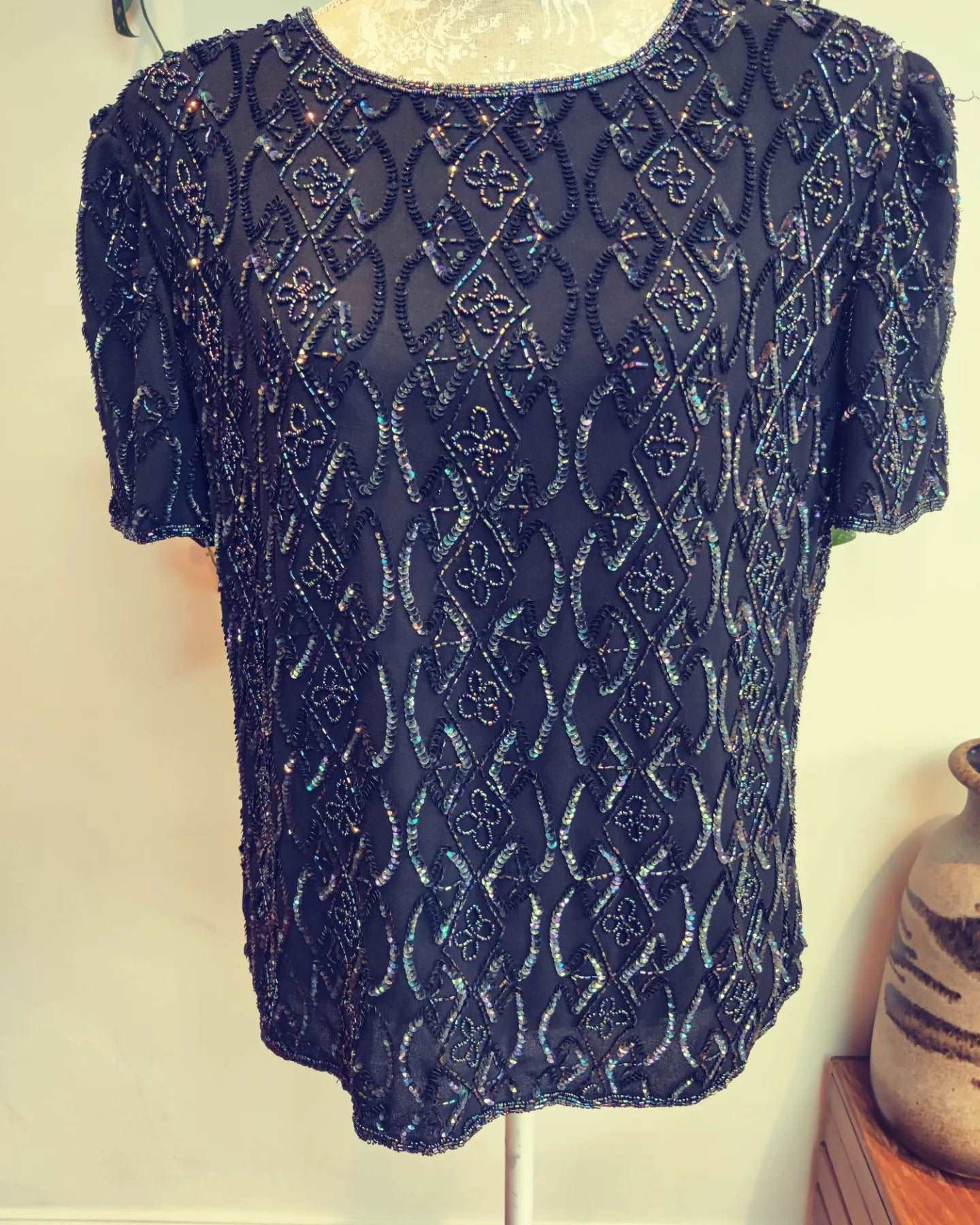 Stunning plus size vintage beaded top. Size 16-18