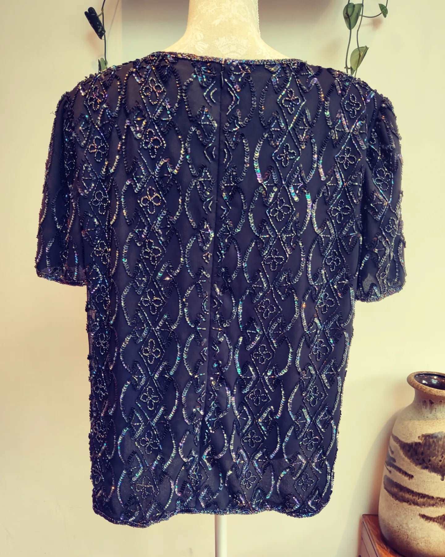 Stunning plus size vintage beaded top. Size 16-18