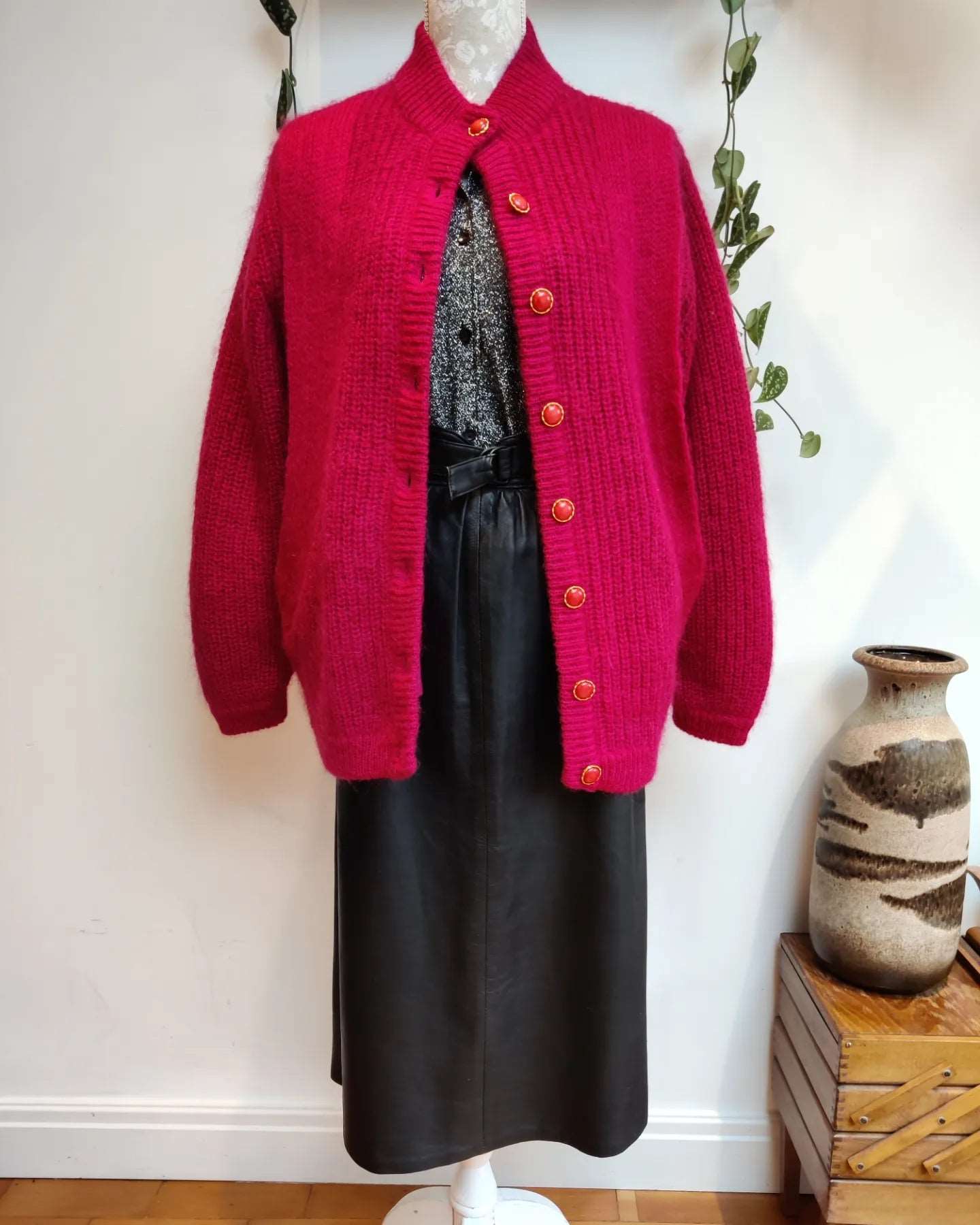 Stunning red mohair 80s cardigan. Lined. Size 8-14.