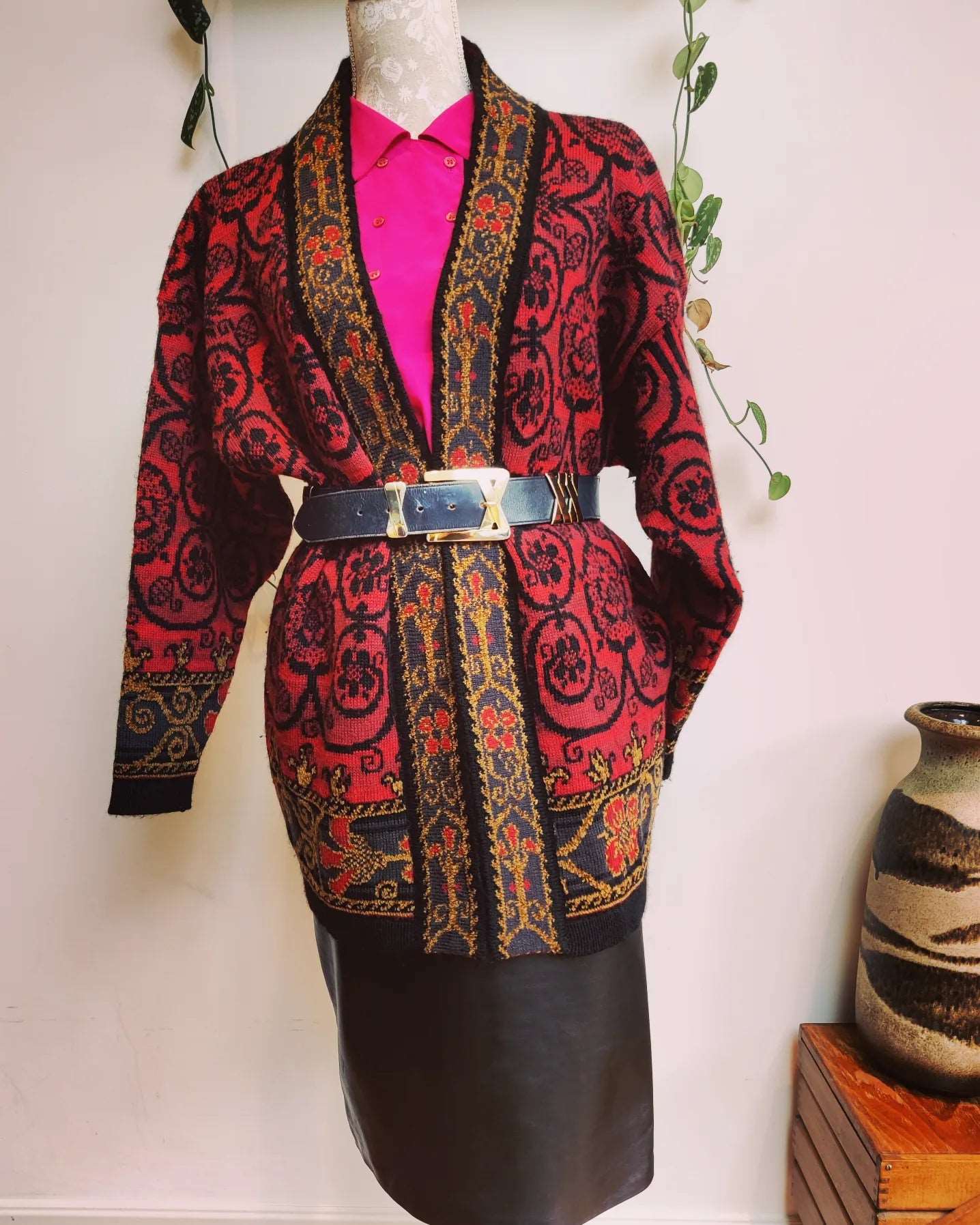 beautiful red and black vintage cardigan. size 10-16.