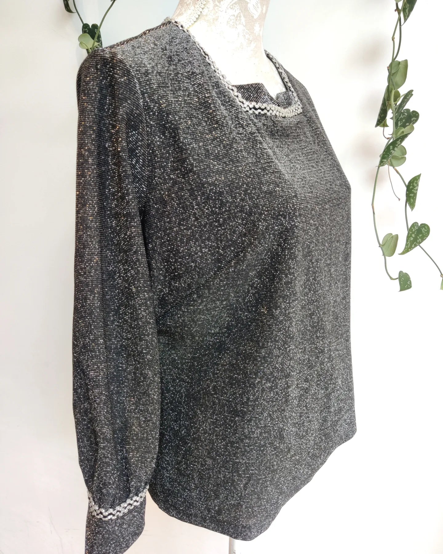 Flattering sparkly vintage top in silver.