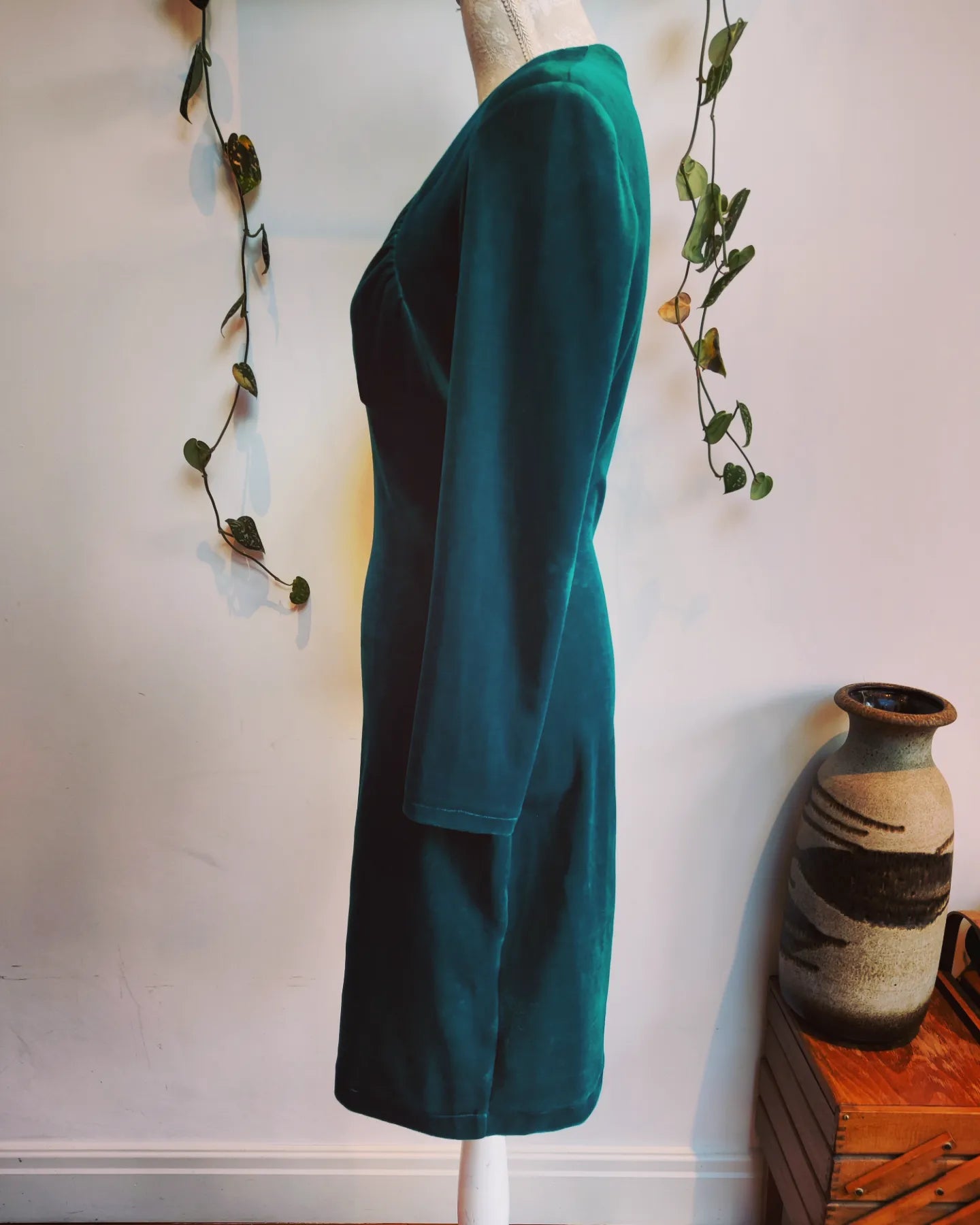 80s velvet dress in green