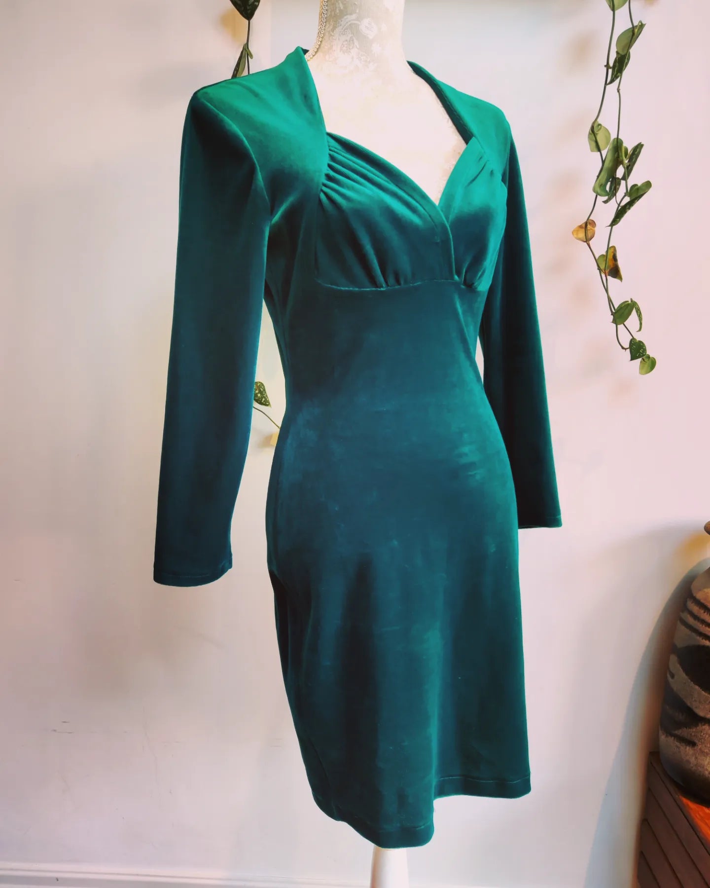 vintage bodycon dress size 10. 