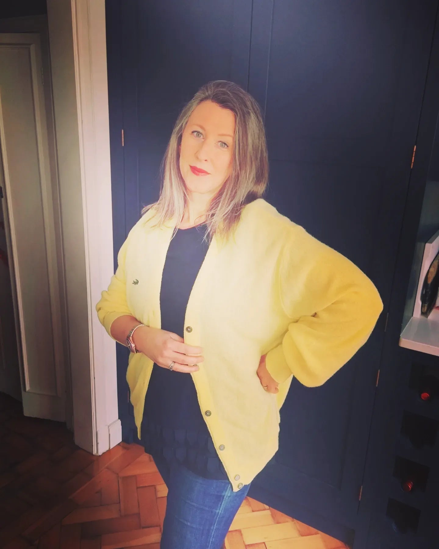 yellow slouchy cardigan size 12-18.