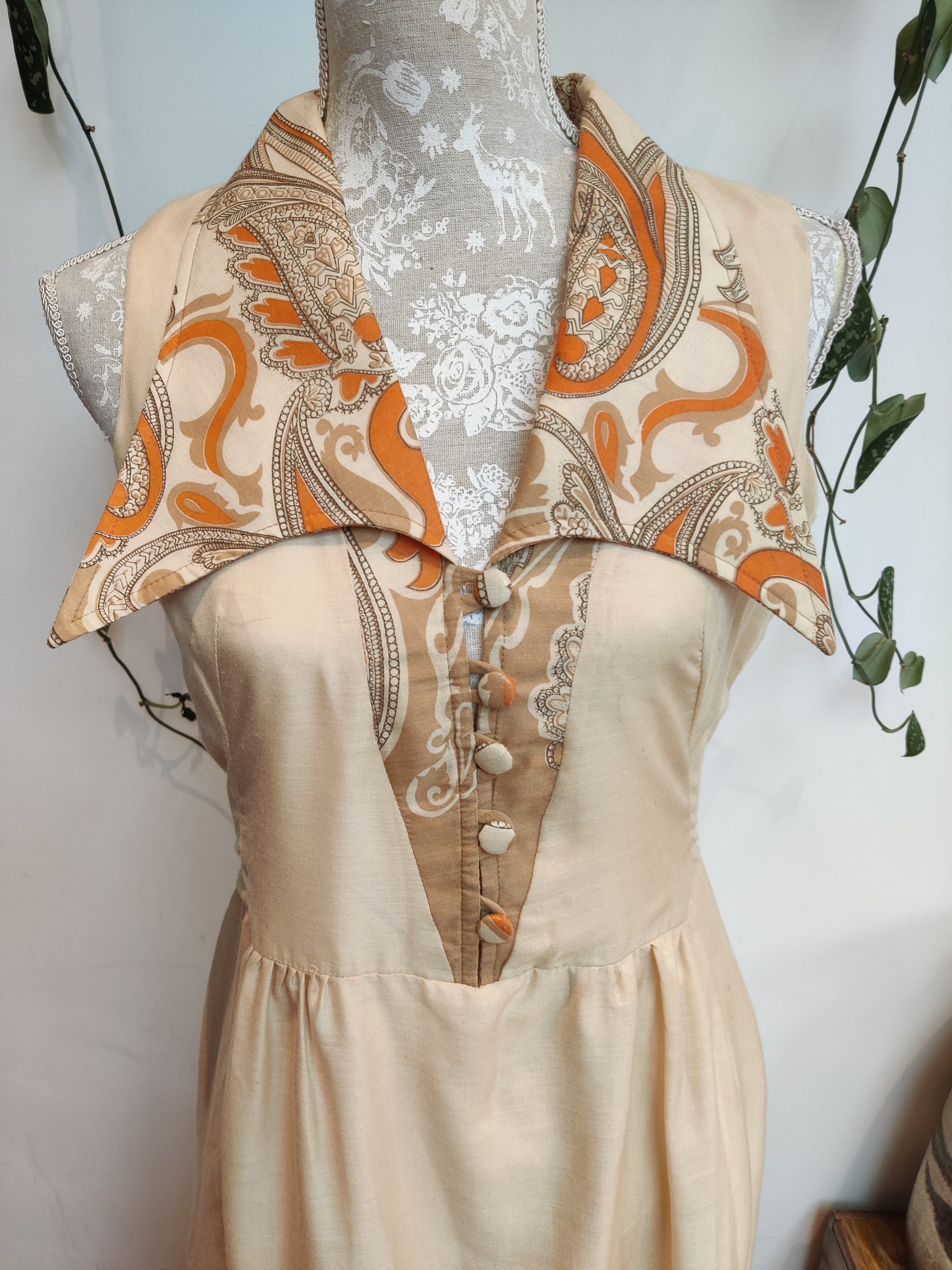 Stunning 70's maxi dress size 10