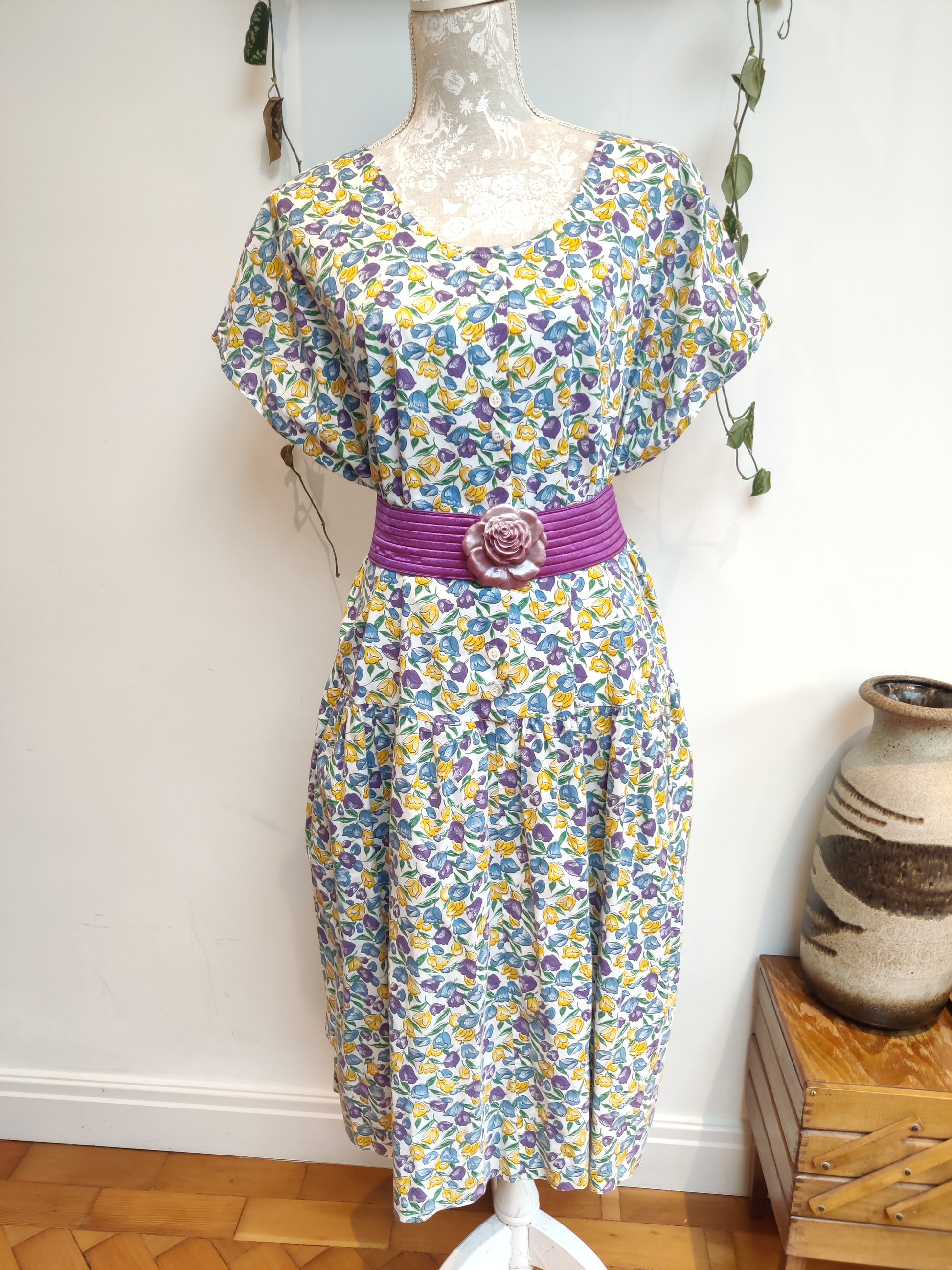 Plus size floral vintage dress