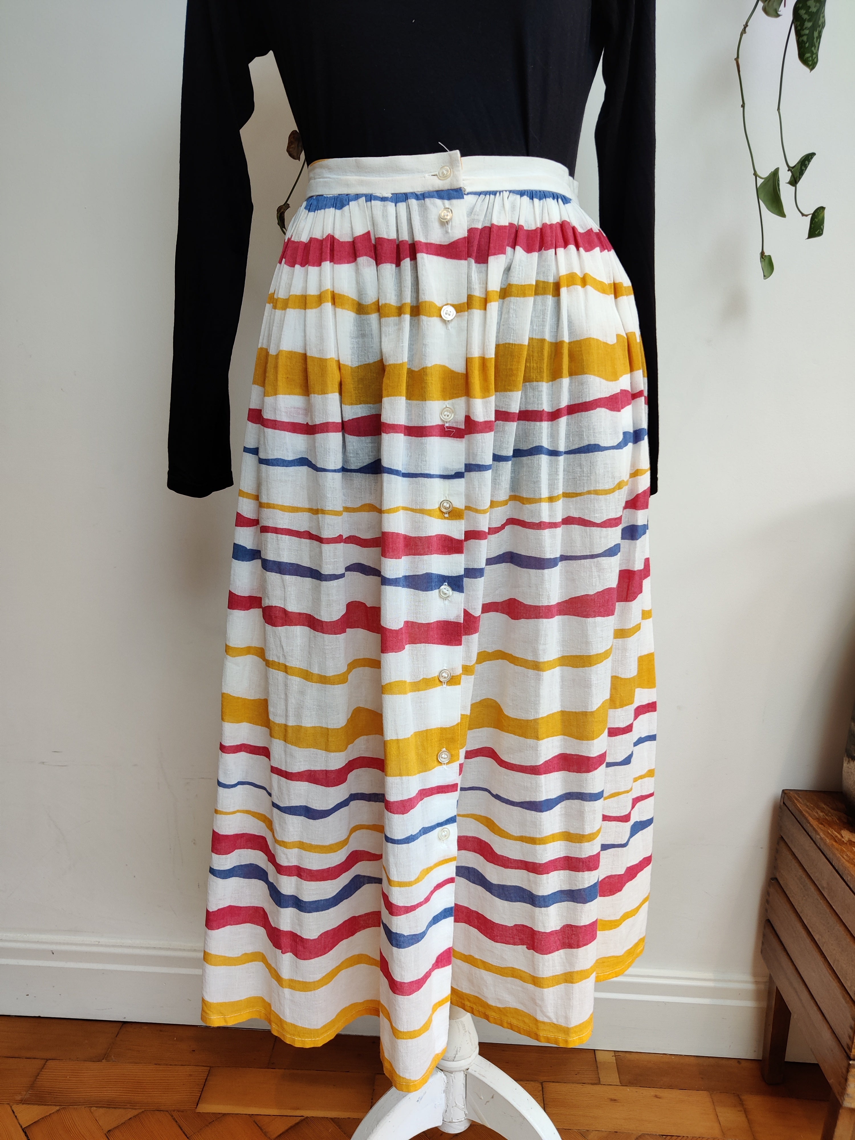 White rainbow stripe vintage jaeger skirt size 8. Olive Quince Vintage