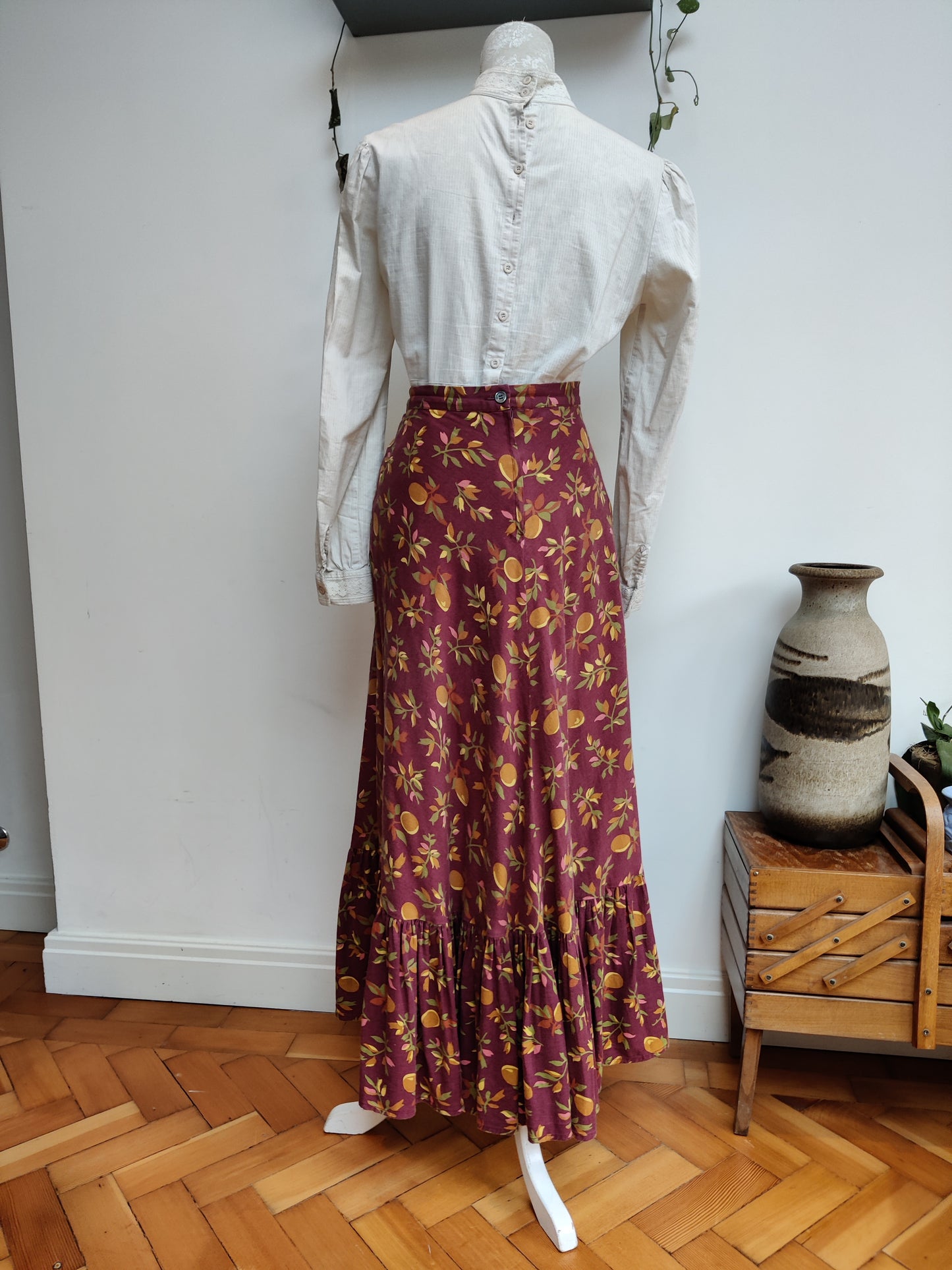 Stunning Laura Ashley Archive prairie skirt. Size 16.