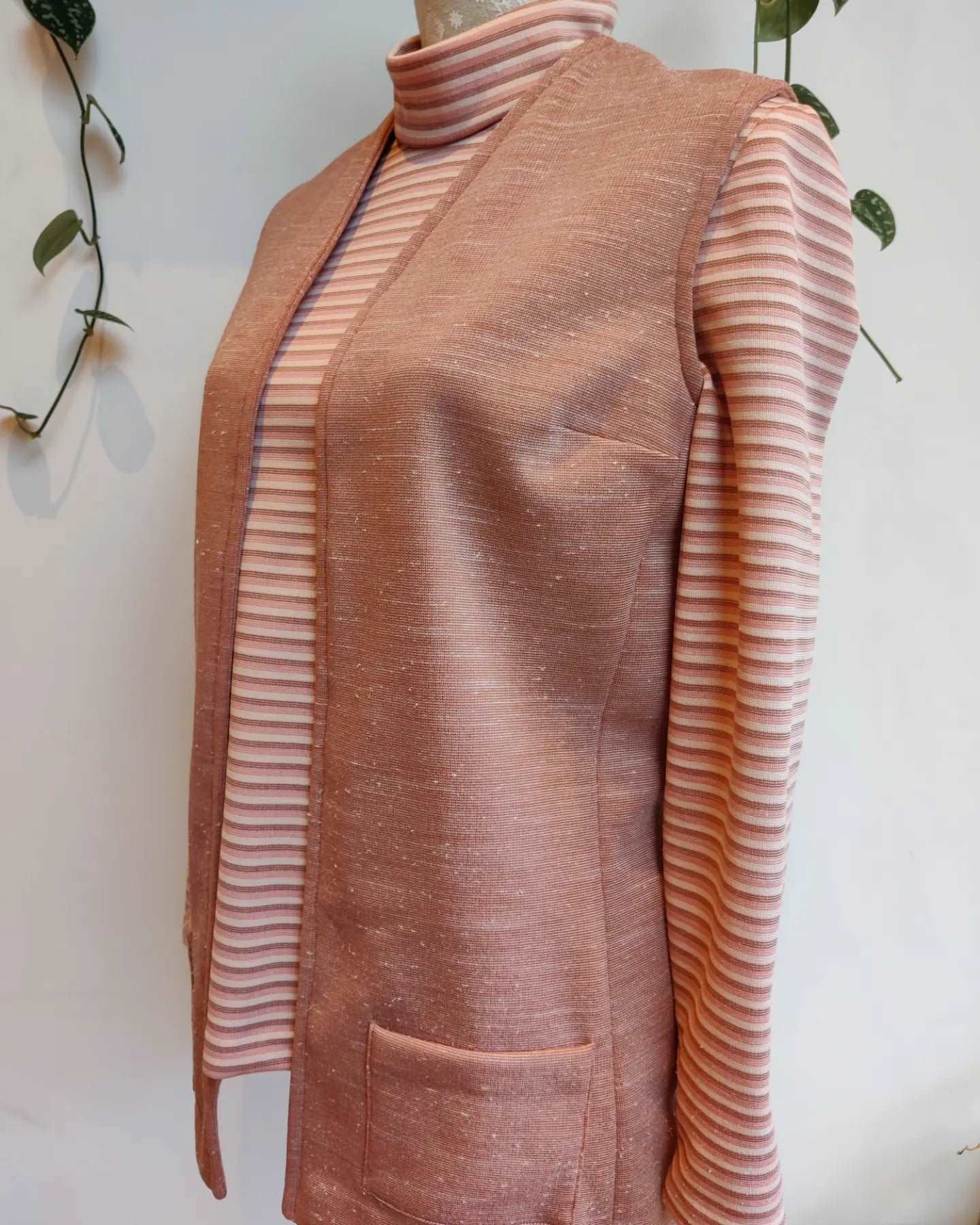 vintage two piece striped set 12-14.